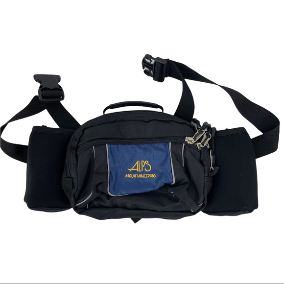 alps Mountaineering Other - Alps Mountaineering Black Padded Fanny Pack 10x7
